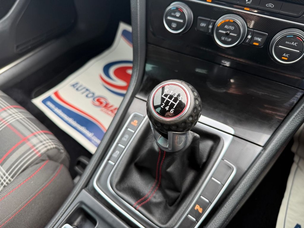 Used Volkswagen Golf 2014 for sale - 77952475: Photo 19