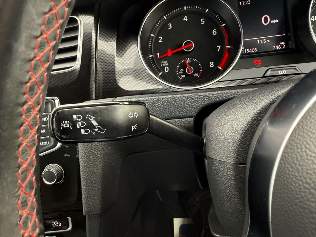 Used Volkswagen Golf 2014 for sale - 77952475: Photo 26