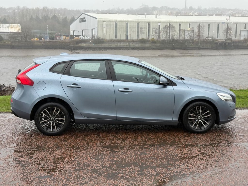 Used Volvo V40 2017 for sale - 78029957: Photo 3