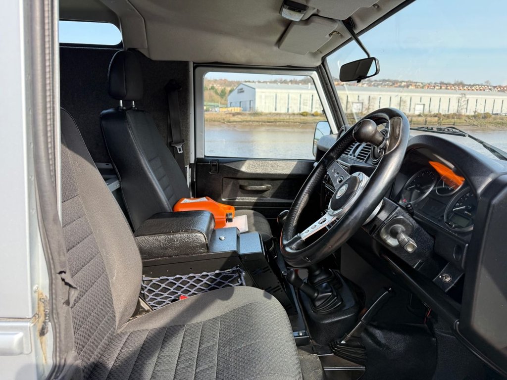 Used Land Rover Defender 2008 for sale - 77967119: Photo 10