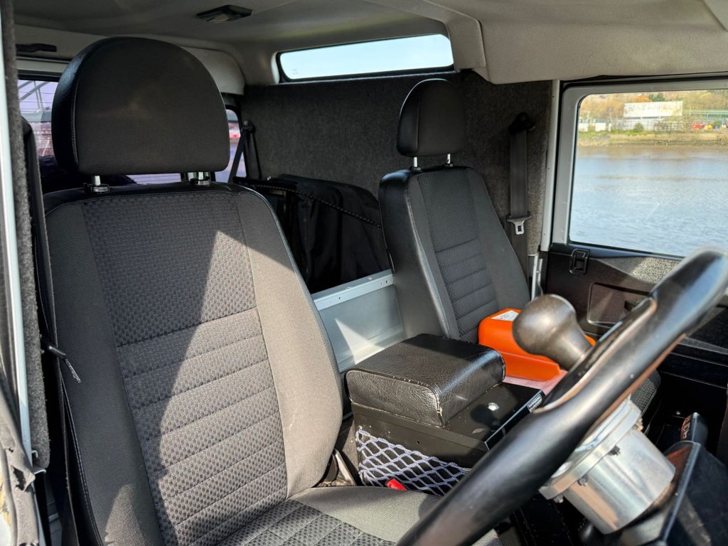 Used Land Rover Defender 2008 for sale - 77967119: Photo 11