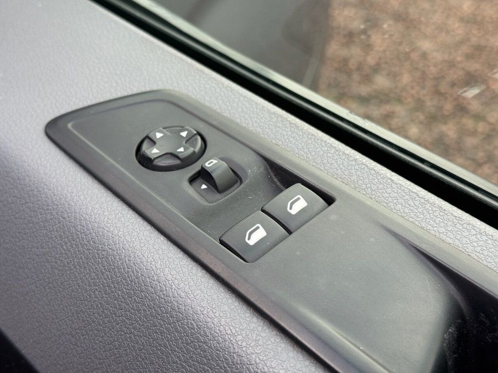 Used Vauxhall Vivaro 2019 for sale - 78172396: Photo 13