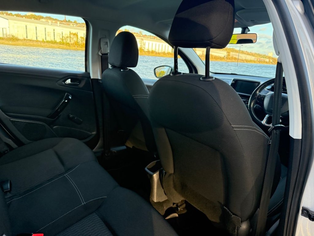 Used Peugeot 208 2017 for sale - 76380154: Photo 15