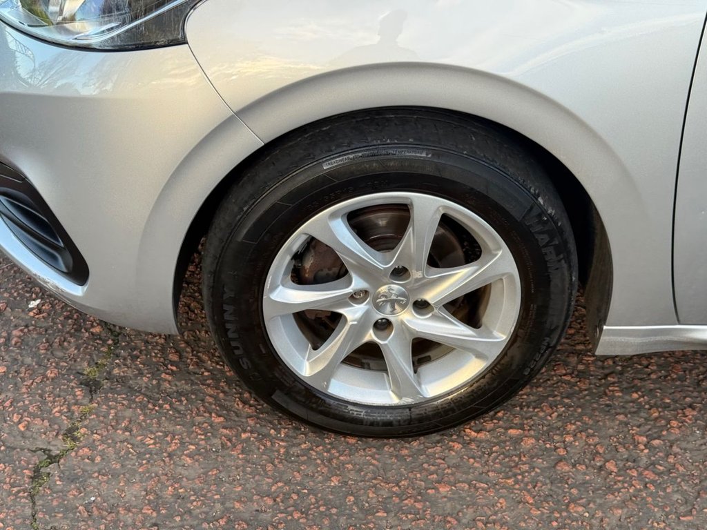 Used Peugeot 208 2017 for sale - 76380154: Photo 31
