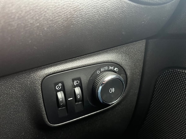 Used Vauxhall ADAM 2014 for sale - 74552112: Photo 22