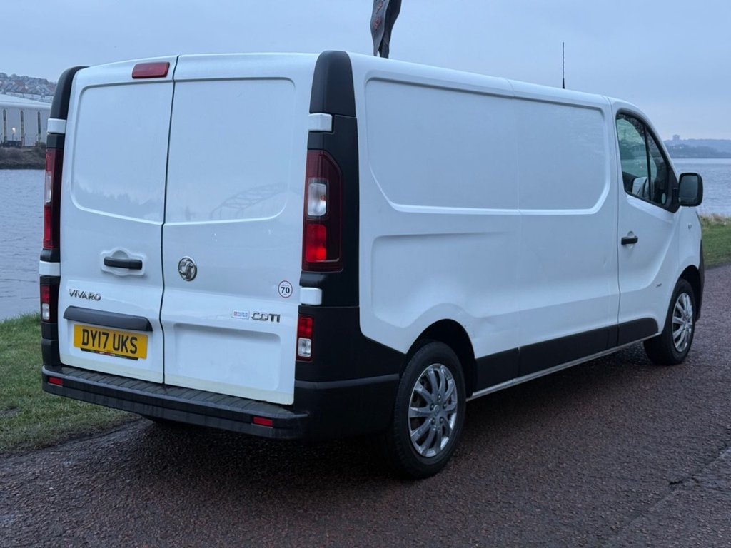 Used Vauxhall Vivaro 2017 for sale - 77236398: Photo 4