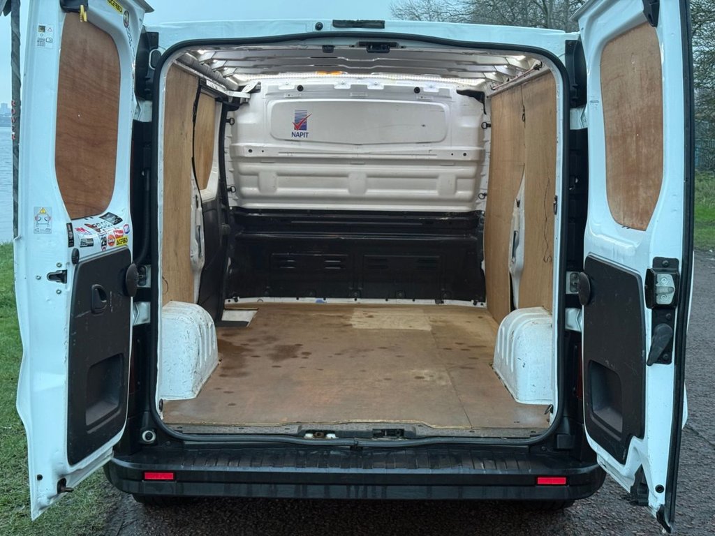 Used Vauxhall Vivaro 2017 for sale - 77236398: Photo 6