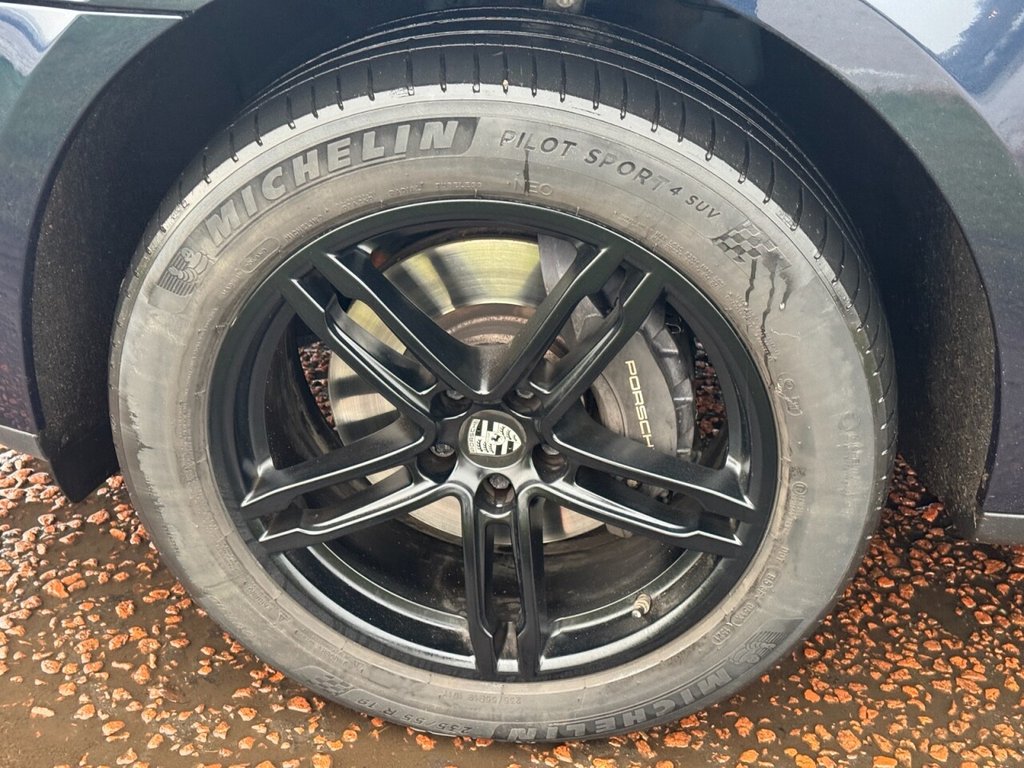 Used Porsche Macan 2021 for sale - 77302364: Photo 10