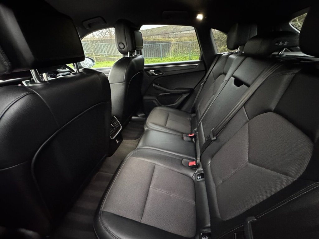 Used Porsche Macan 2021 for sale - 77302364: Photo 13