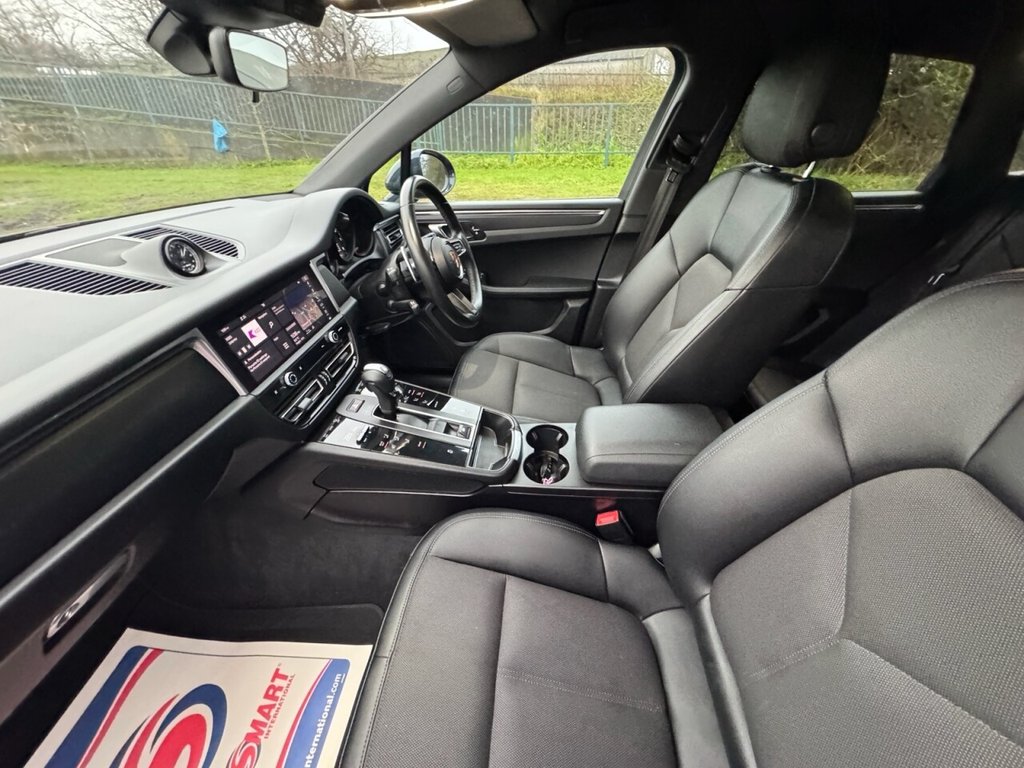 Used Porsche Macan 2021 for sale - 77302364: Photo 14