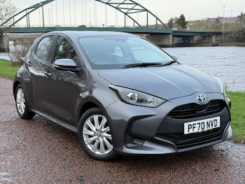 2021 (70) - 1.5 VVT-h Icon Hatchback 5dr Petrol Hybrid E-CVT Euro 6 (s/s) (116 ps)