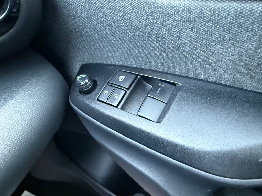 Used Toyota Yaris 2021 for sale - 76591039: Photo 25