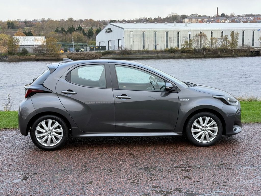 Used Toyota Yaris 2021 for sale - 76591039: Photo 3