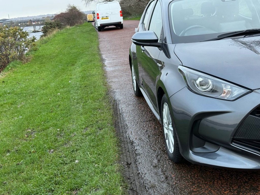 Used Toyota Yaris 2021 for sale - 76591039: Photo 31