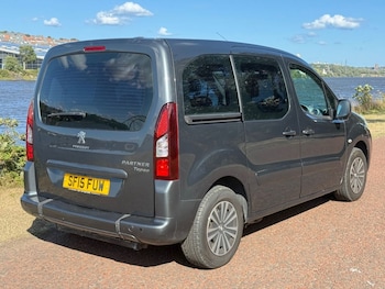 Used Peugeot Partner Tepee 2015 for sale - 79370706: Photo