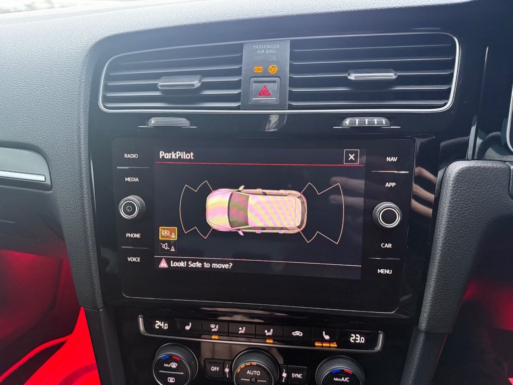 Used Volkswagen Golf 2017 for sale - 77250737: Photo 16