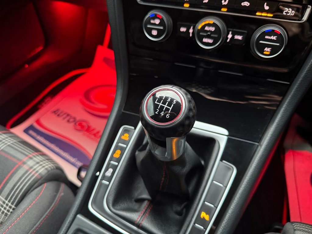 Used Volkswagen Golf 2017 for sale - 77250737: Photo 18