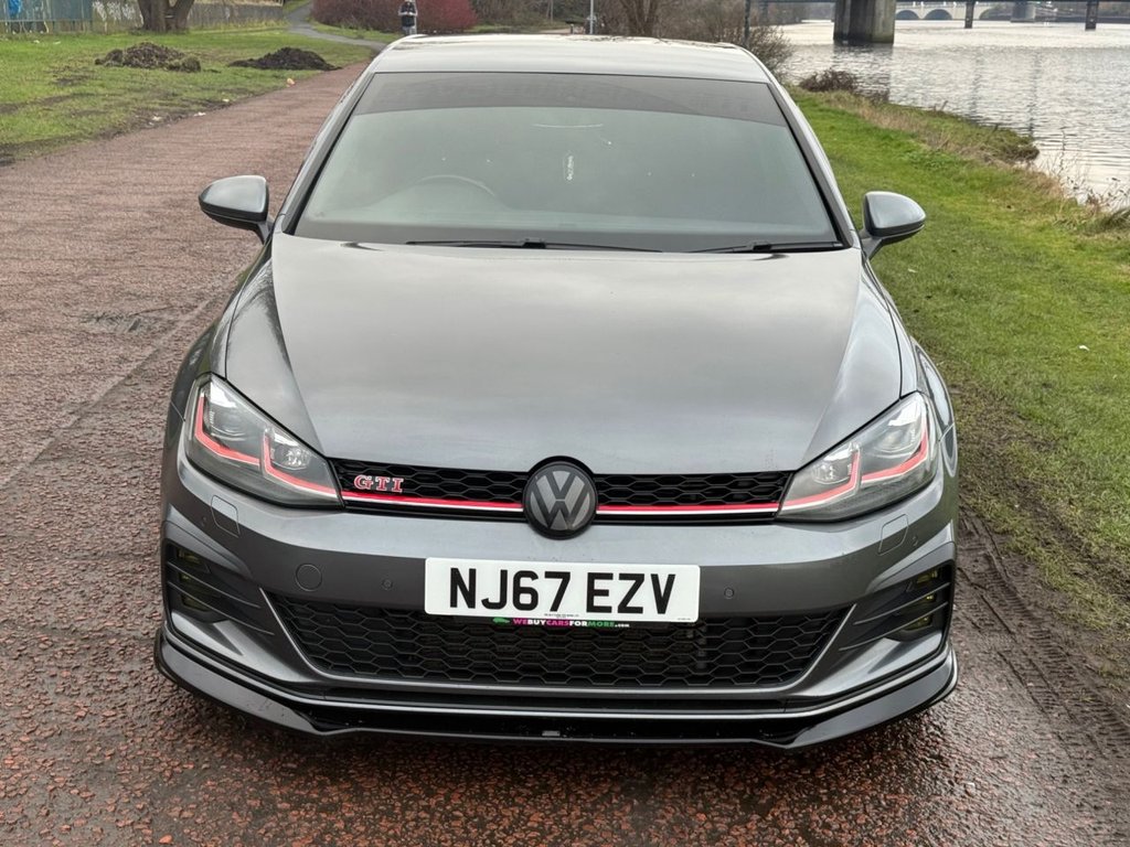 Used Volkswagen Golf 2017 for sale - 77250737: Photo 2