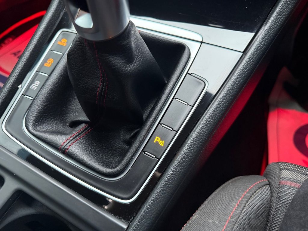 Used Volkswagen Golf 2017 for sale - 77250737: Photo 20