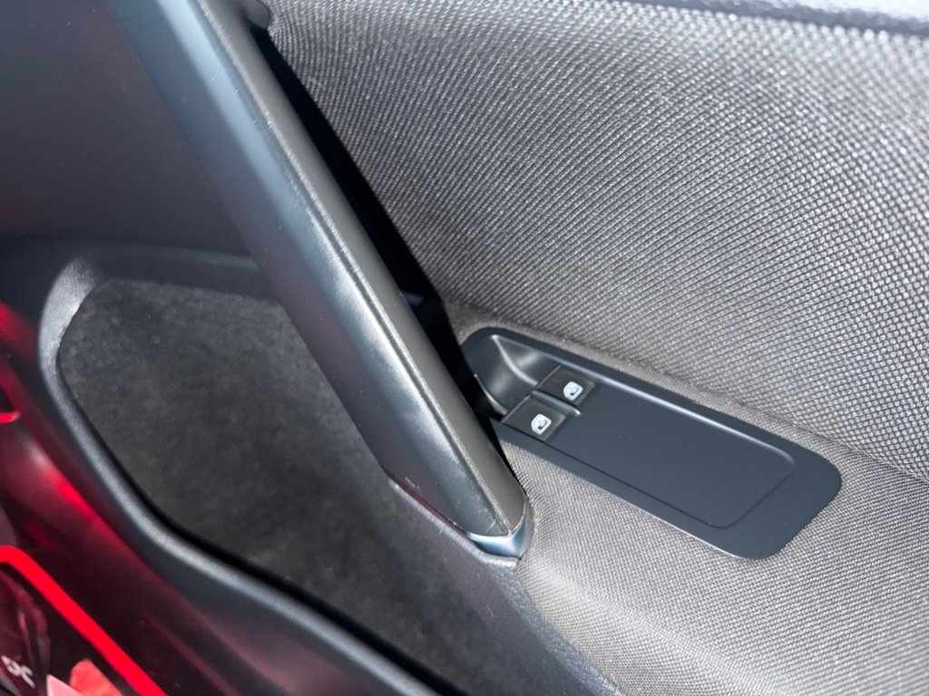 Used Volkswagen Golf 2017 for sale - 77250737: Photo 28