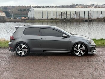 Used Volkswagen Golf 2017 for sale - 77250737: Photo