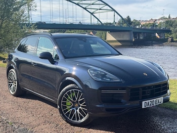 2020 (20) - 4.0 V8 E-Hybrid 14.1kWh Turbo S SUV 5dr Petrol Plug-in Hybrid TiptronicS 4W