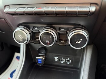Used Renault Captur 2022 for sale - 75974226: Photo
