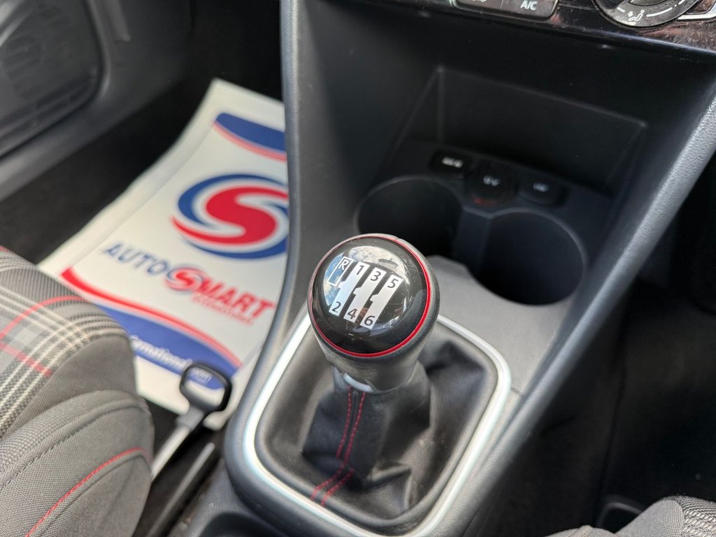 Used Volkswagen Polo 2015 for sale - 76546352: Photo 17