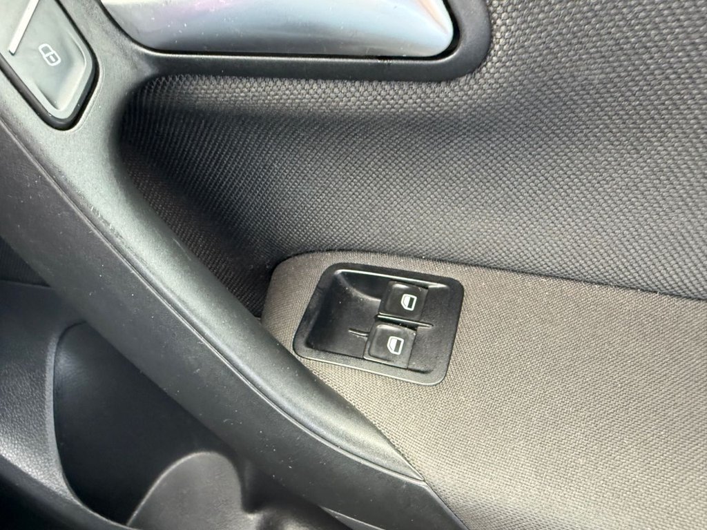 Used Volkswagen Polo 2015 for sale - 76546352: Photo 23