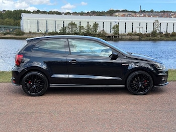 Used Volkswagen Polo 2015 for sale - 76546352: Photo