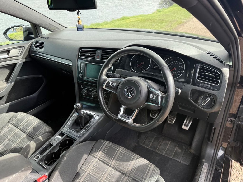 Used Volkswagen Golf 2015 for sale - 78068769: Photo 9