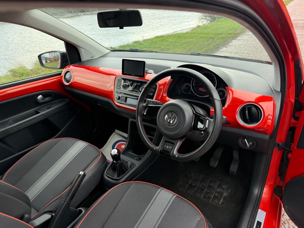 Used Volkswagen up! 2014 for sale - 77276603: Photo 9