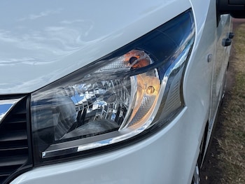 Used Nissan NV300 2019 for sale - 79370726: Photo