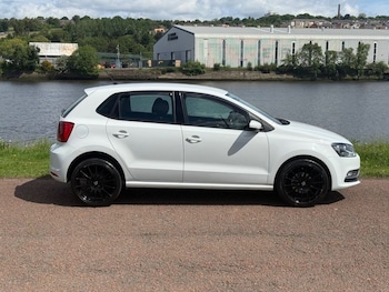 Used Volkswagen Polo 2015 for sale - 78682716: Photo