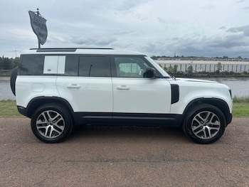 Used Land Rover Defender 110 2022 for sale - 74998478: Photo