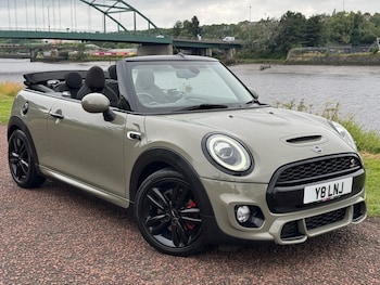 Used MINI Convertible 2018 for sale - 79142549: Photo