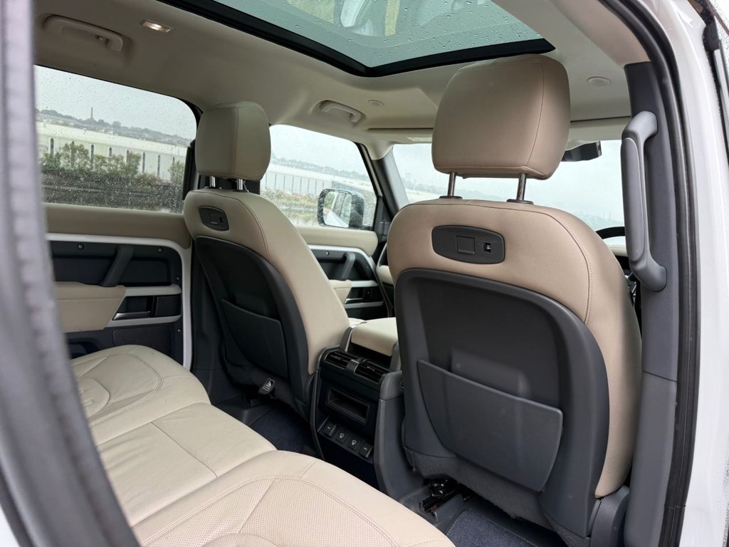 Used Land Rover Defender 2021 for sale - 76118688: Photo 15