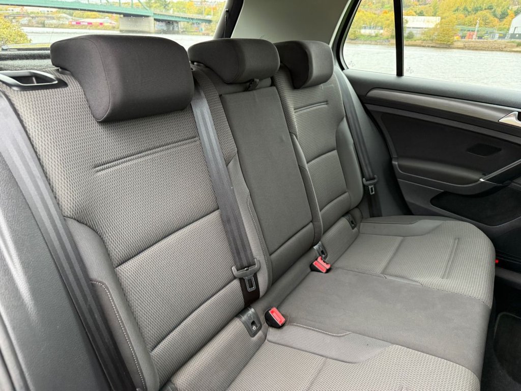 Used Volkswagen Golf 2017 for sale - 76375961: Photo 12