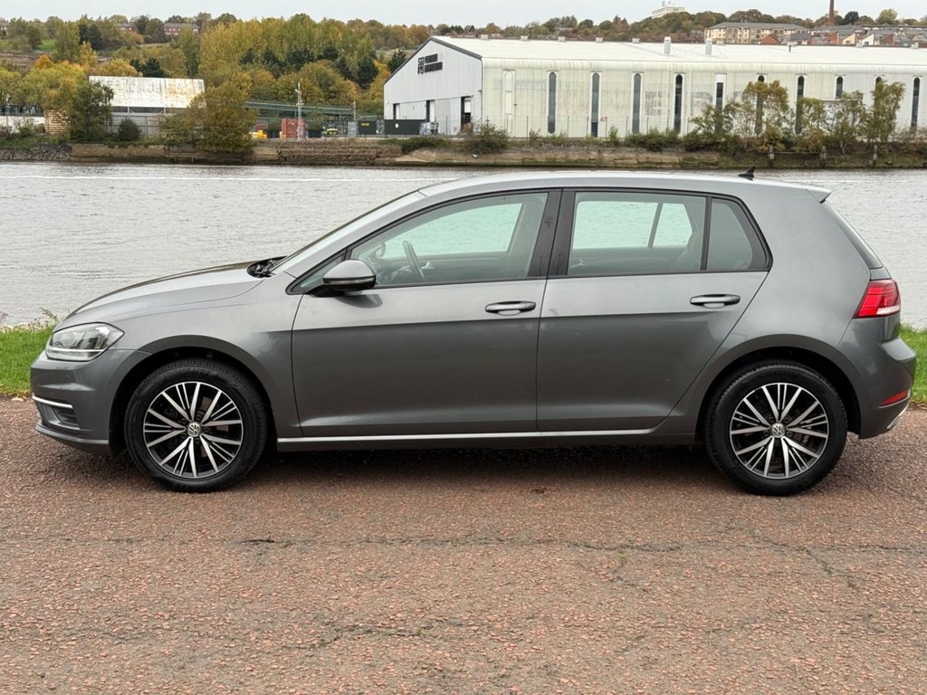 Used Volkswagen Golf 2017 for sale - 76375961: Photo 31