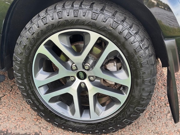 Used Land Rover Defender 2021 for sale - 76163370: Photo 11