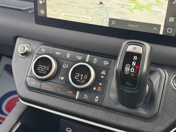 Used Land Rover Defender 2021 for sale - 76163370: Photo 24