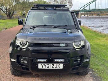 Used Land Rover Defender 2021 for sale - 76163370: Photo 2