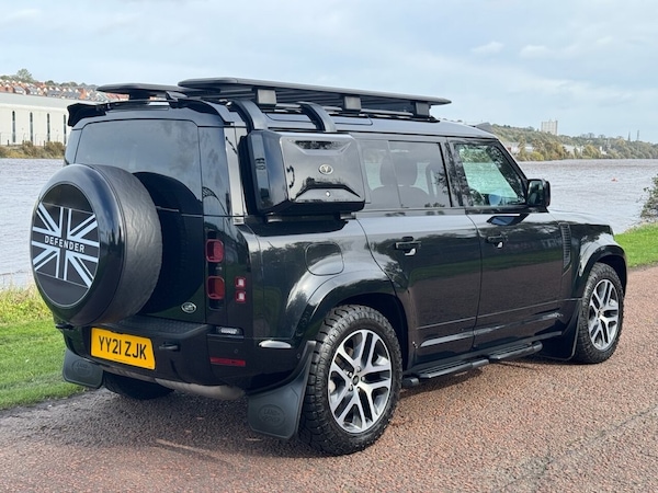 Used Land Rover Defender 2021 for sale - 76163370: Photo 6