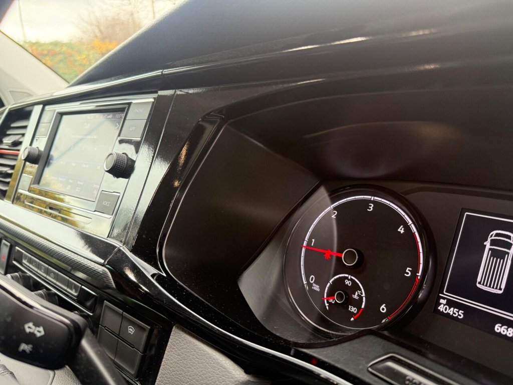 Used Volkswagen Transporter 2023 for sale - 76496476: Photo 21