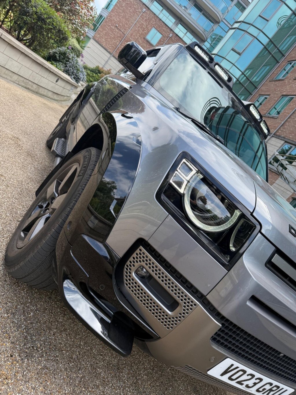 Used Land Rover Defender 2023 for sale - 76491250: Photo 10