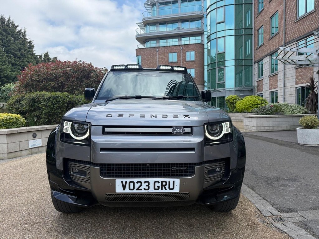 Used Land Rover Defender 2023 for sale - 76491250: Photo 2