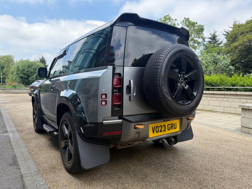 Used Land Rover Defender 2023 for sale - 76491250: Photo 5