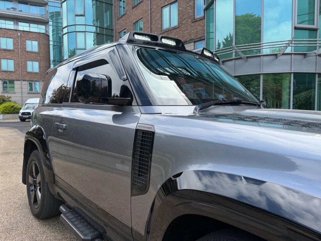 Used Land Rover Defender 2023 for sale - 76491250: Photo 9