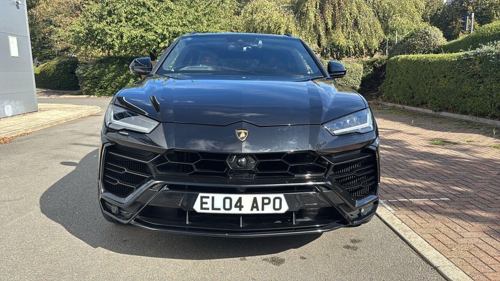 Used Lamborghini Urus 2022 for sale - 76491262: Photo 2