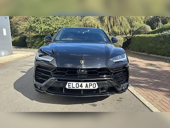 Used Lamborghini Urus 2022 for sale - 76491262: Photo